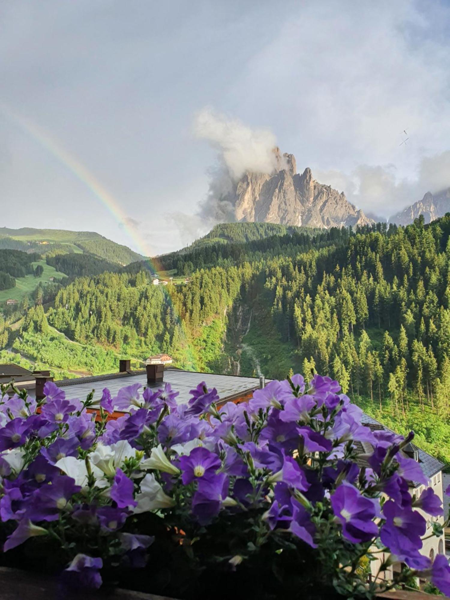 Garni Cir Hotell Santa Cristina Val Gardena Exteriör bild